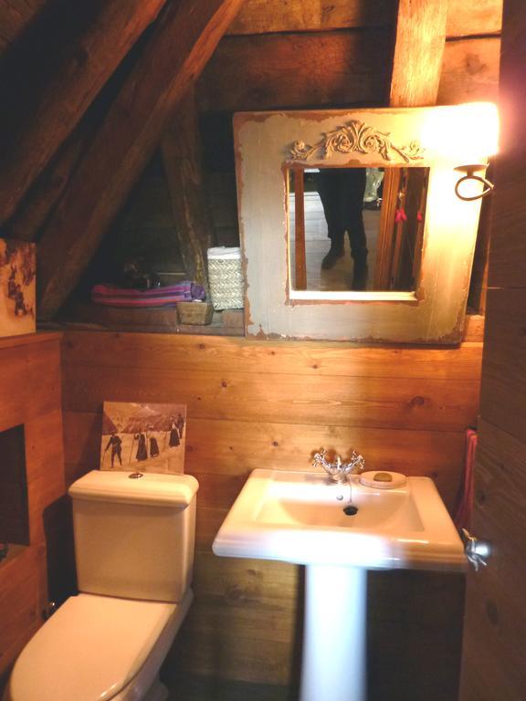 Villa La Borda Del Zarrastiecho Sallent de Gállego Zimmer foto