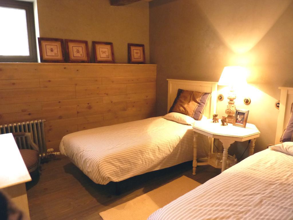 Villa La Borda Del Zarrastiecho Sallent de Gállego Zimmer foto